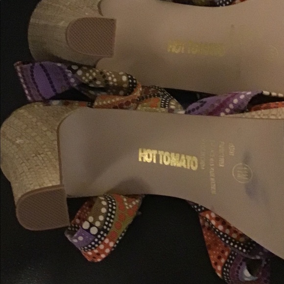 Hot Tomato Women’s Strappy Heel Sandals - Picture 9 of 10